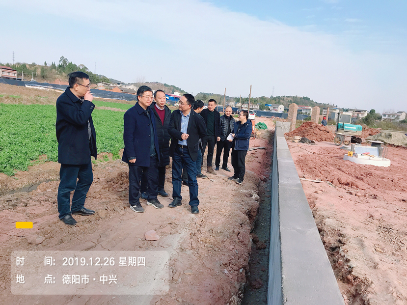 市委常委、政法委書記周新對城鎮(zhèn)污水打包項目展開督查