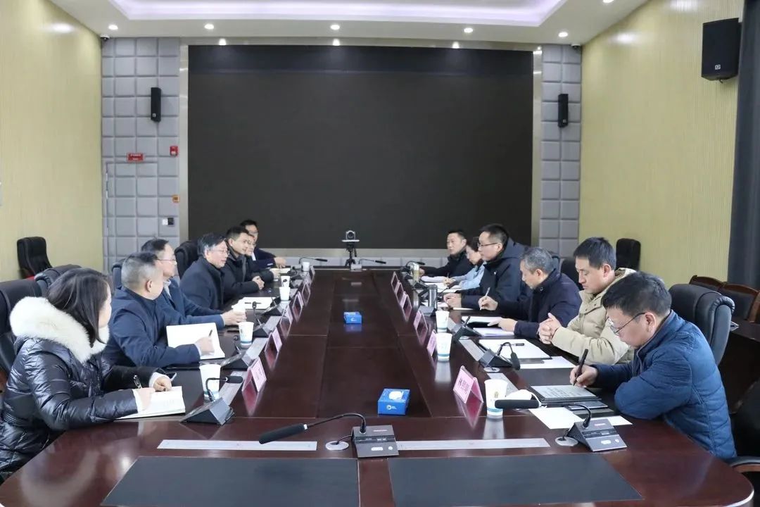 凝心聚力謀發(fā)展 攜手同心再出發(fā)——德陽發(fā)展集團(tuán)與市住建局、市交通局、市國資委謀劃部署2023年工作